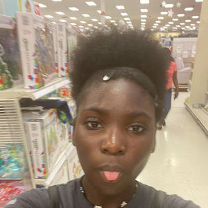 Meet your Posher, Sharka